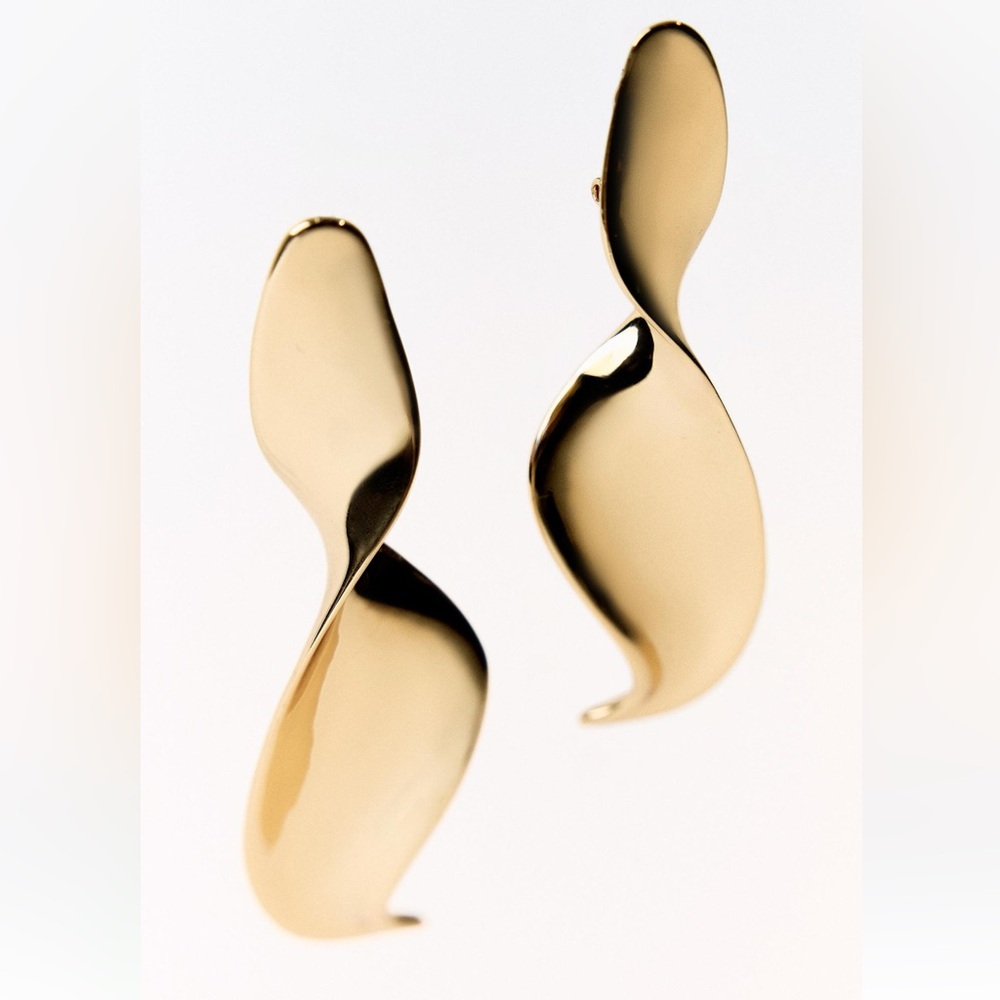 Zara twisted earrings